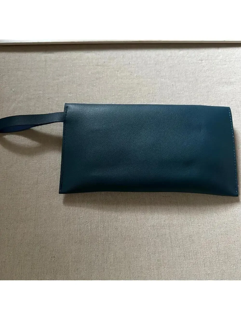 Makeup brush set with blue snap close wristlet NWT